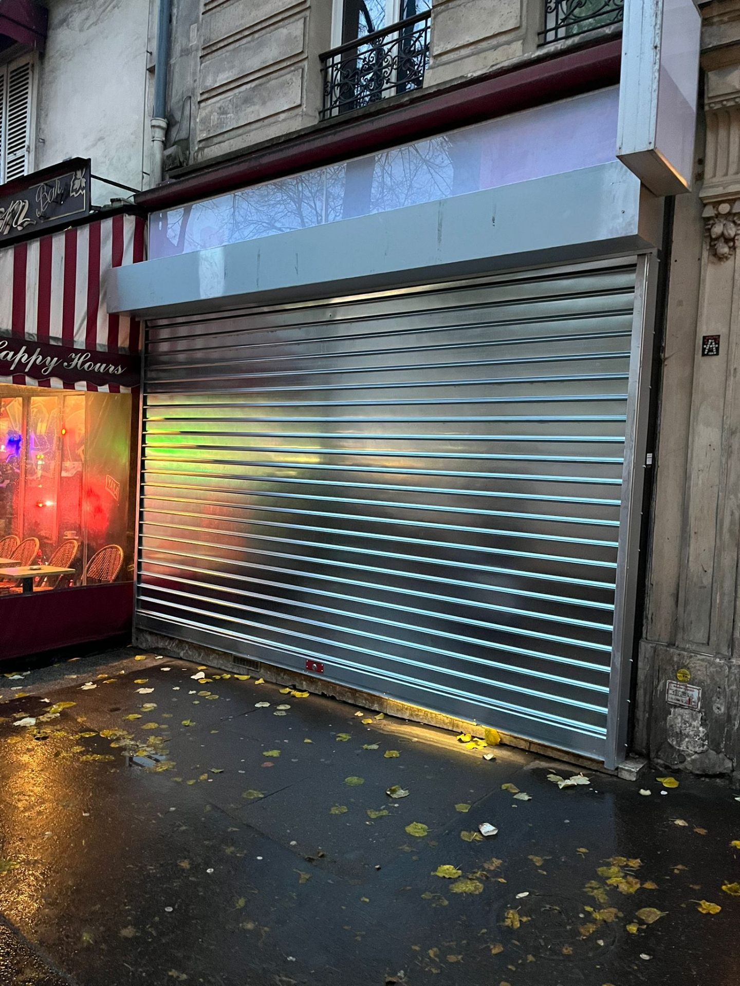 Création d’un rideau métallique / Travaux et dépannage — Paris